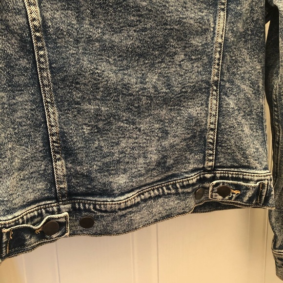 WRANGLER Acid-wash Denim Jacket - Picture 3 of 12